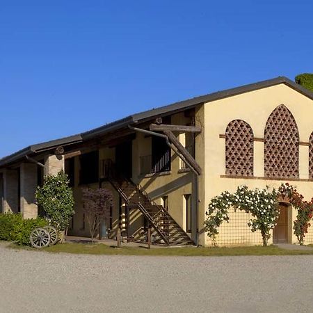 Hôtel Agriturismo Cascina Marzana à Pavie Extérieur photo