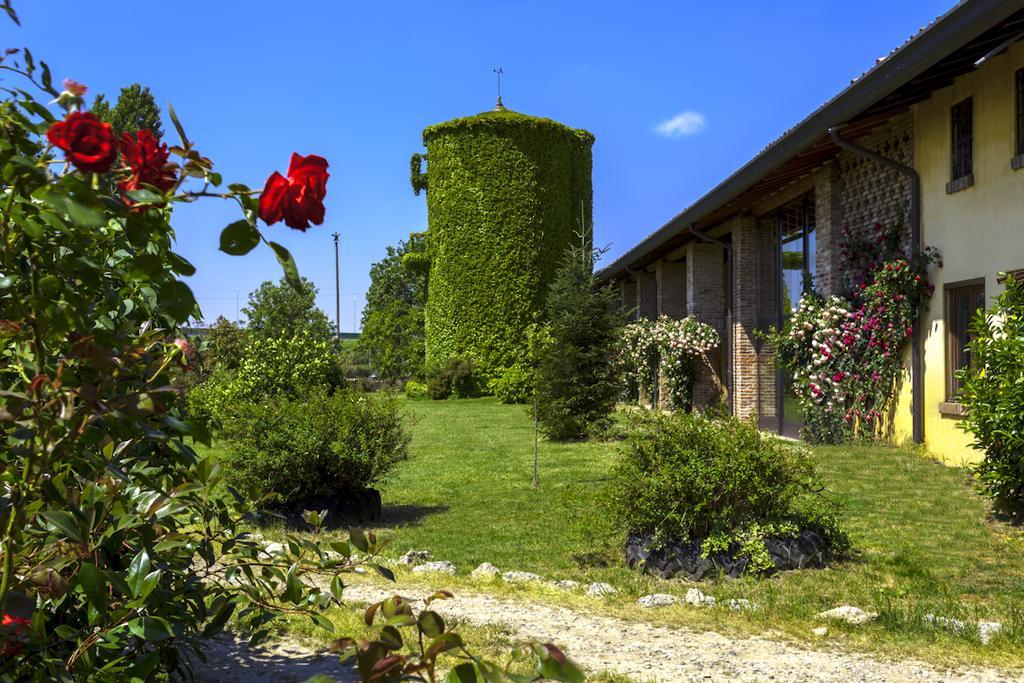 Hôtel Agriturismo Cascina Marzana à Pavie Extérieur photo