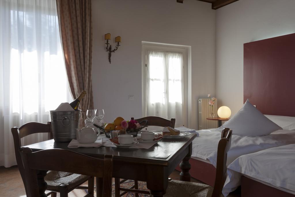 Hôtel Agriturismo Cascina Marzana à Pavie Extérieur photo