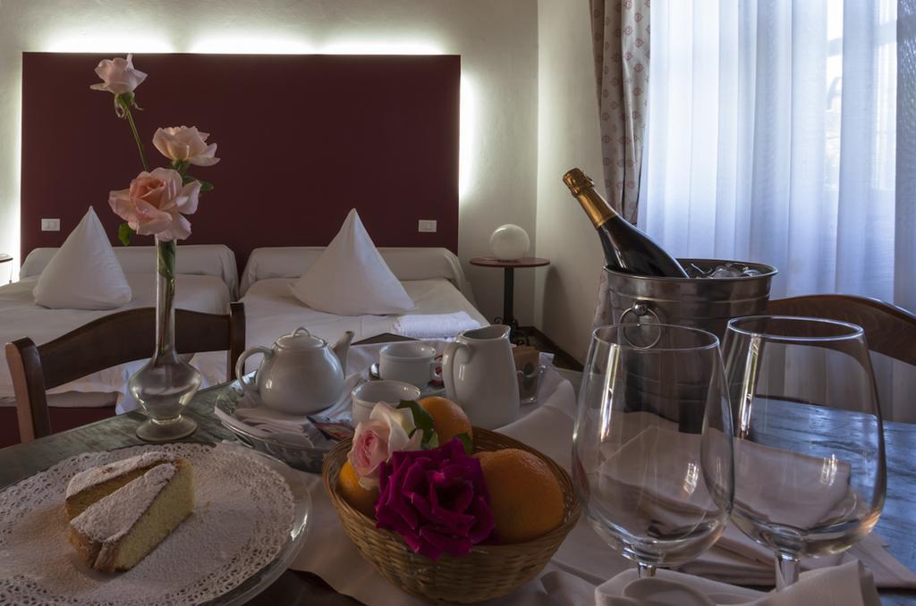 Hôtel Agriturismo Cascina Marzana à Pavie Extérieur photo